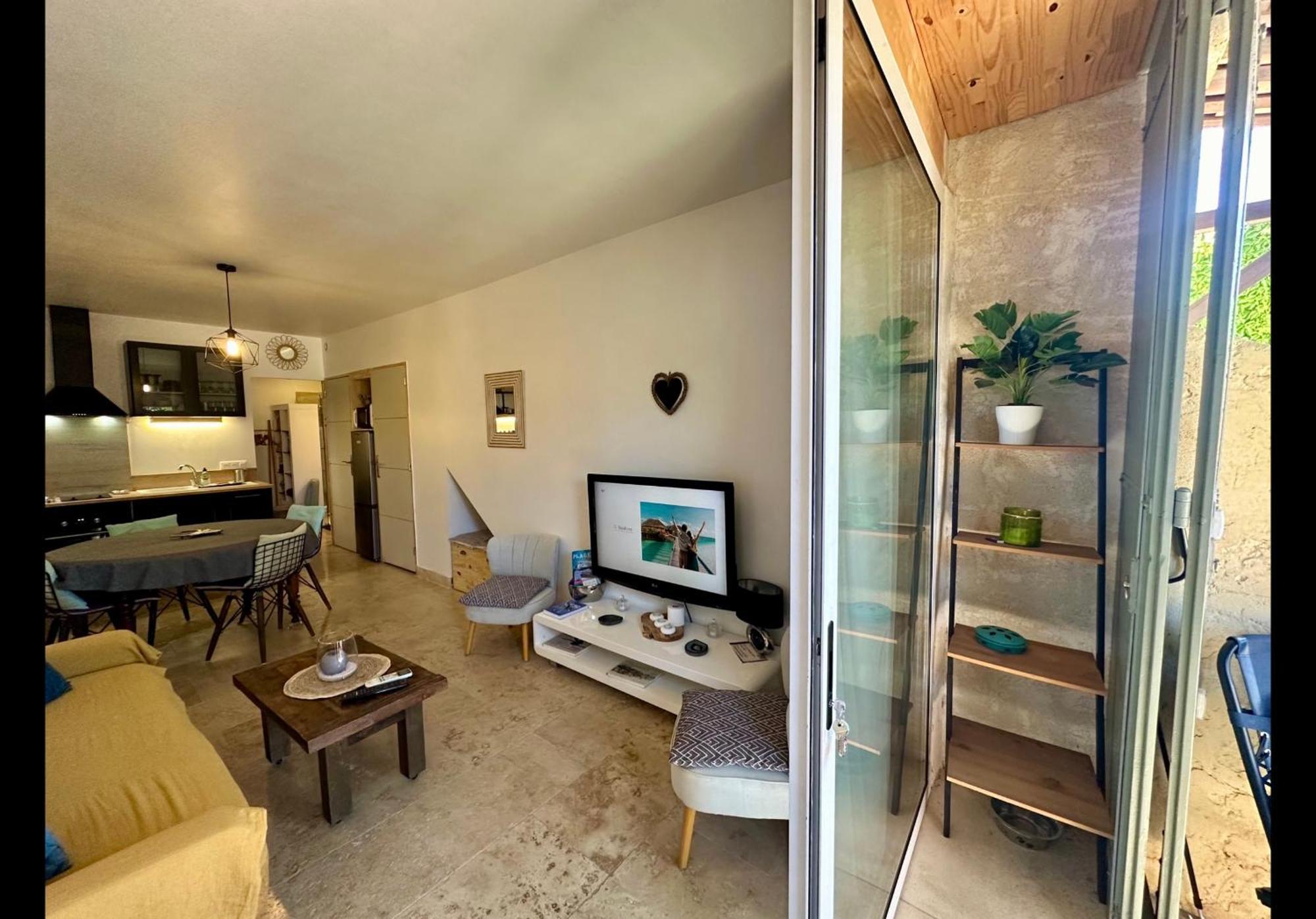 Le Petit Versailles Arles Ngoại thất bức ảnh
